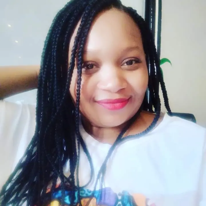 annaleighsibisi from ZA