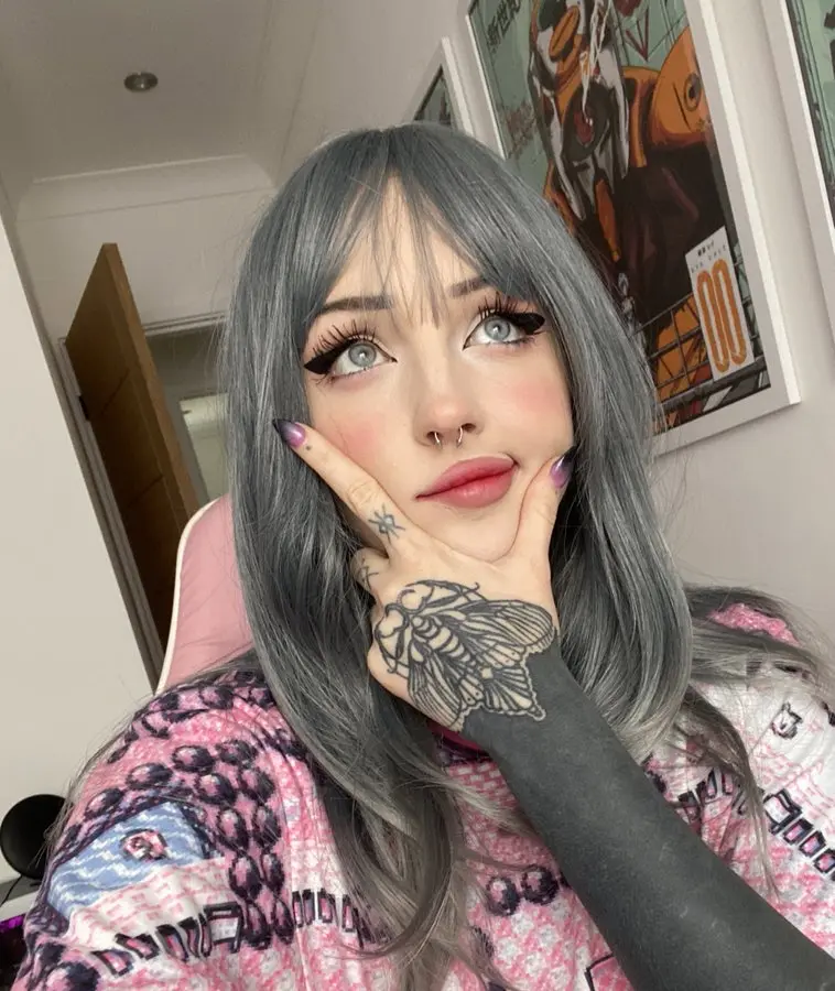 baby4566 (22) female from US - sexting partner