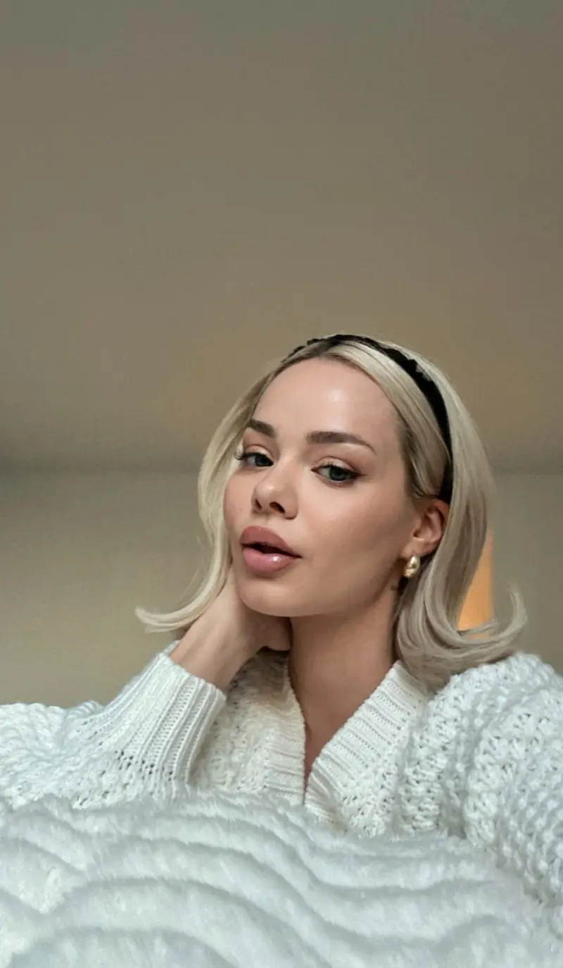 babybrittiney (18) female from US - sexting partner