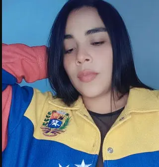 bacozu (18) male from GB - sexting partner