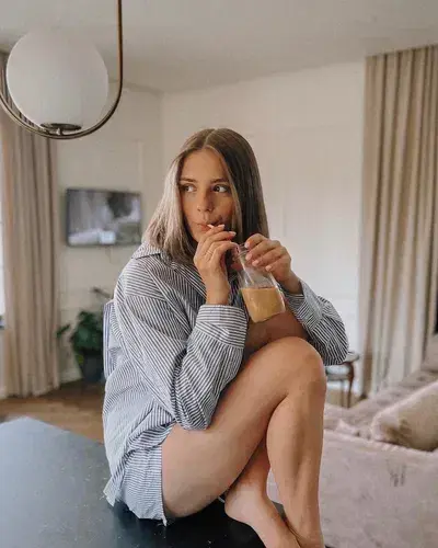 basyteni (18) female from US - sexting partner