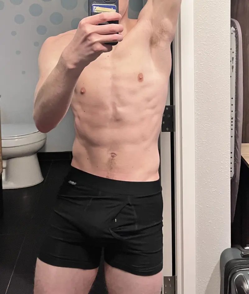 baxter_trow (19) male from US - sexting partner