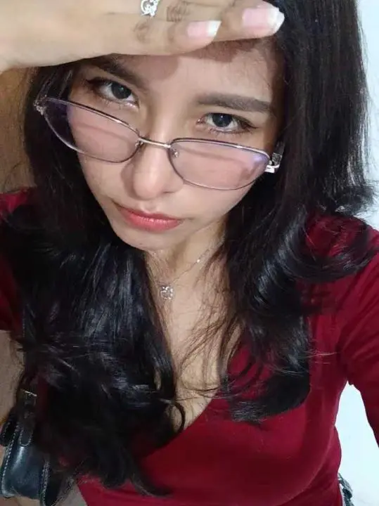 begimit655 (18) female from DE - sexting partner