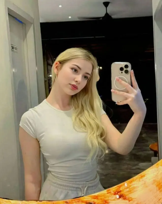 bejerep (18) female from DE - sexting partner