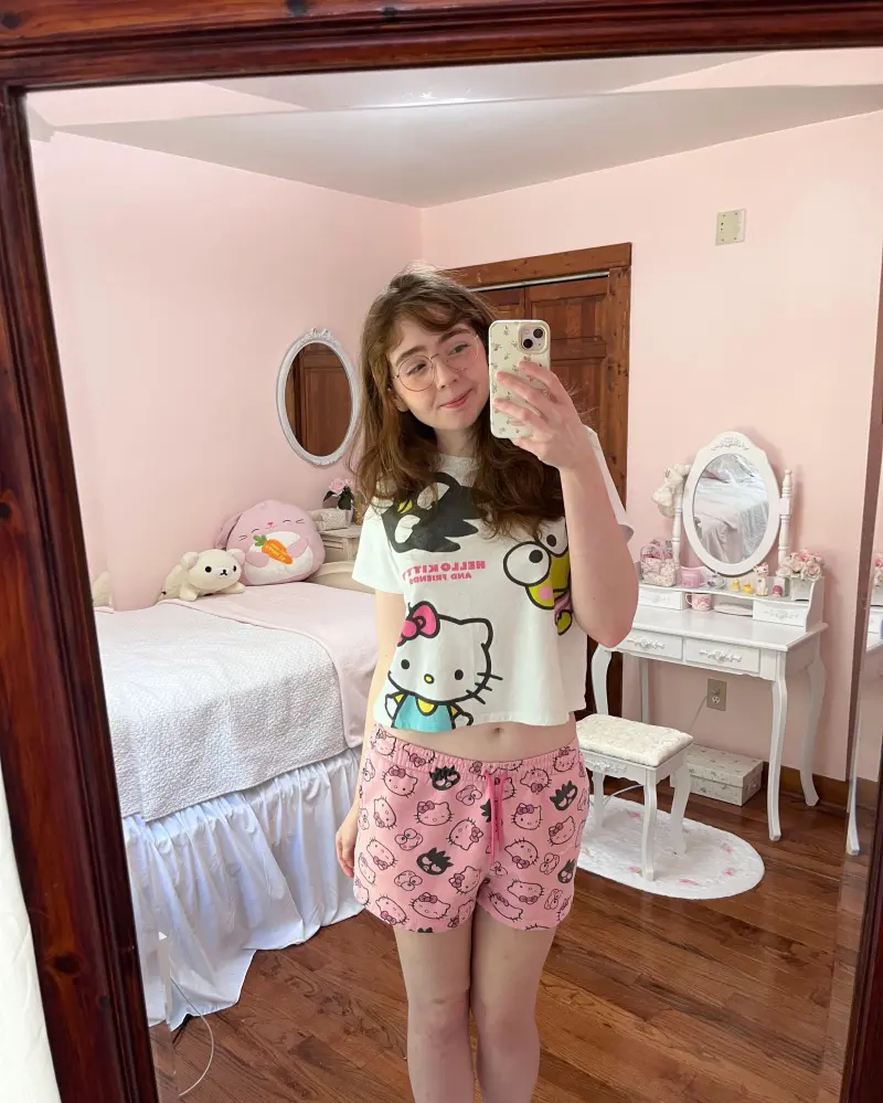 bekan64569 (18) female from US - sexting partner