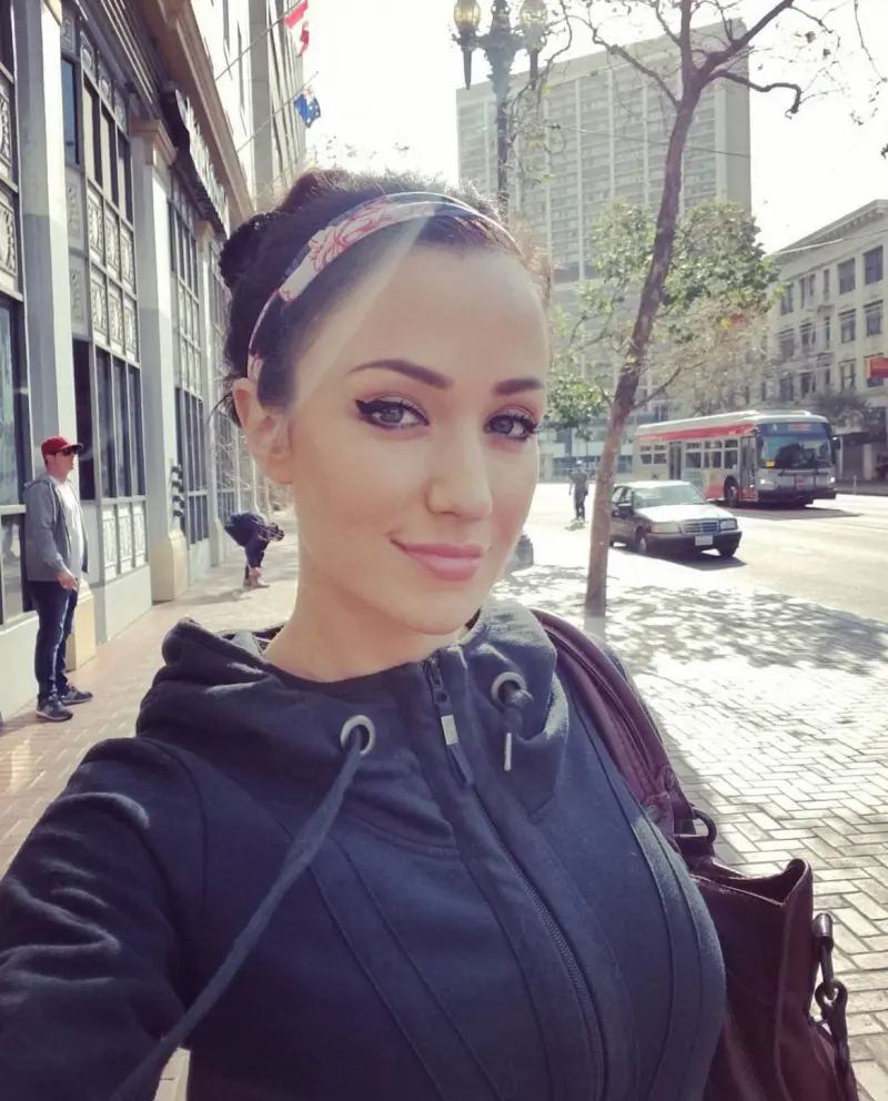 bekkyclara777 (18) female from DE - sexting partner