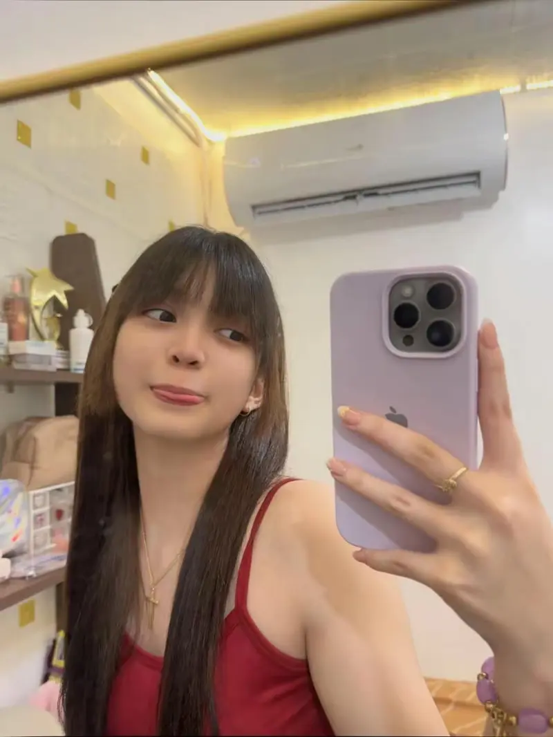 bilipay993 (18) female from US - sexting partner