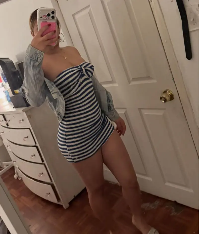 bimet93799 (18) female from GB - sexting partner