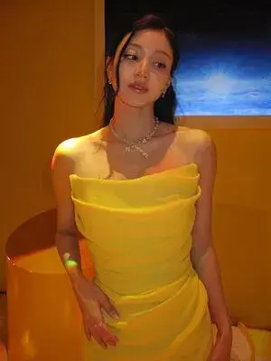 bipatip226 (23) female from IT - sexting partner