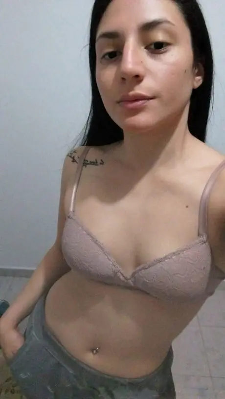 biyapaw651 (18) female from CA - sexting partner