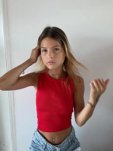 bogaman577 (18) female from DE - sexting partner