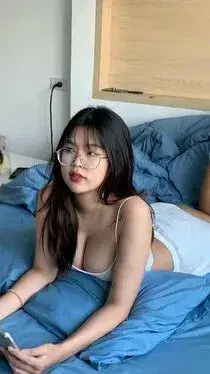 boromac721 (22) female from US - sexting partner