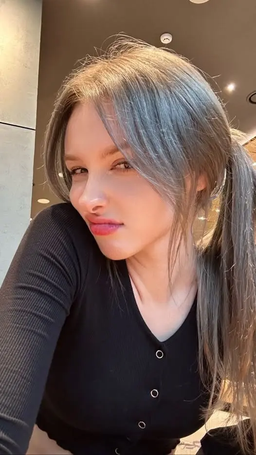 bowoh56331 (18) female from DE - sexting partner