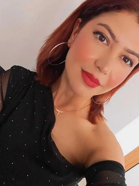 boxidole (18) female from CA - sexting partner