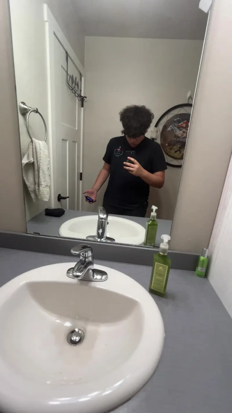 brandonD2 (18) male from US - sexting partner