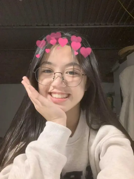 bucutepi (18) female from BE - sexting partner