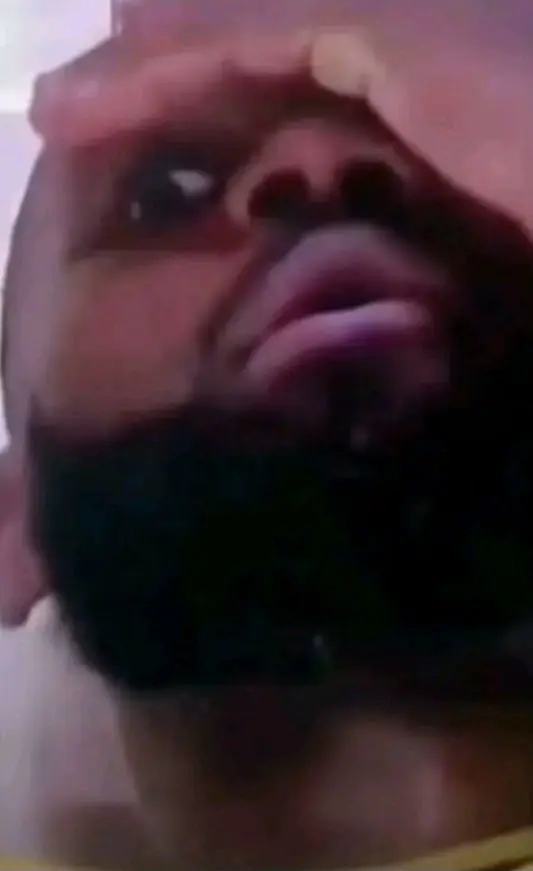 butlickereatcok (18) male from US - sexting partner