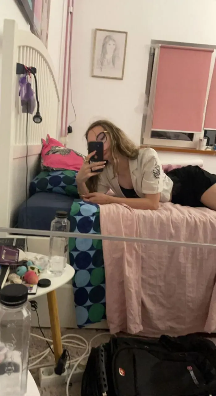 byfunhay (21) female from US - sexting partner