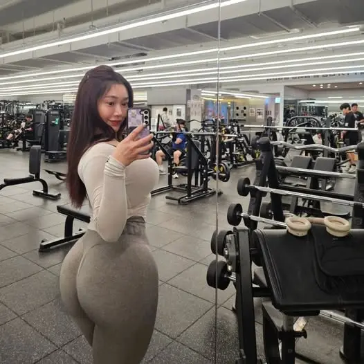 cabas97645 (18) female from US - sexting partner