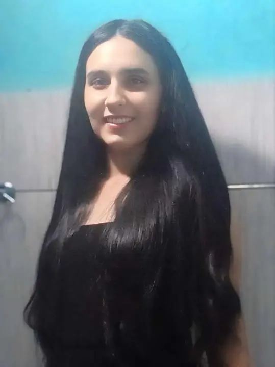 cabuxefi (18) female from GB - sexting partner