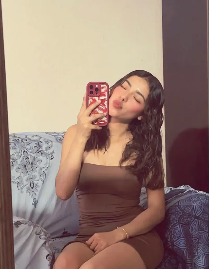 cagad74996 (23) female from US - sexting partner