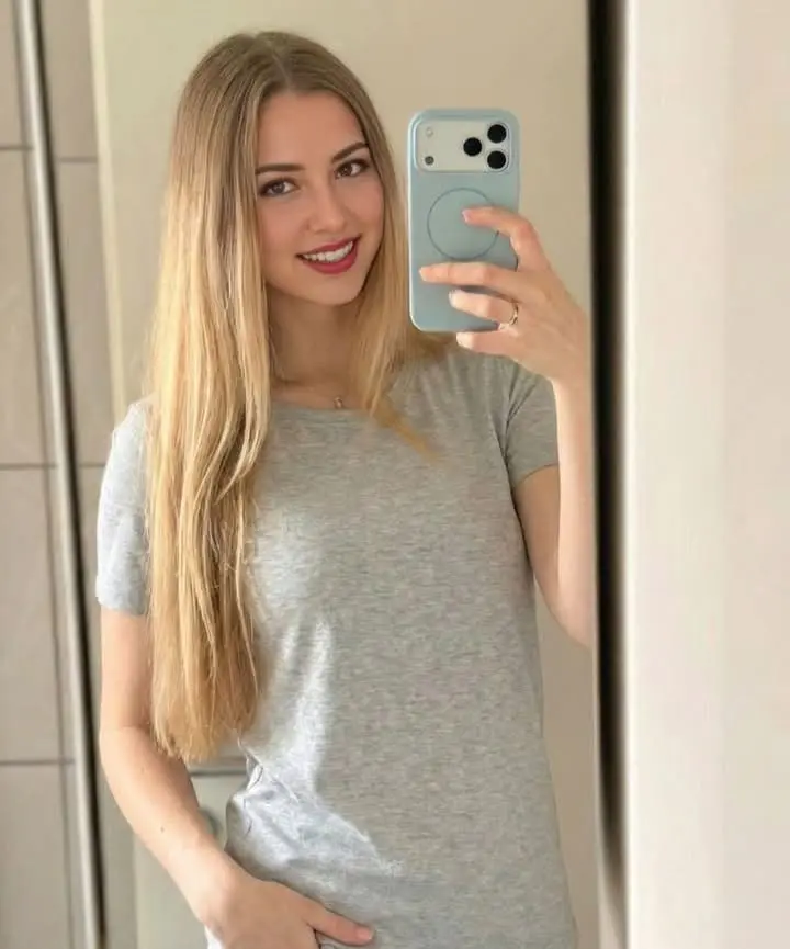 cakisoy234 (18) female from GB - sexting partner