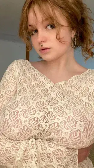 camedow737 (18) female from US - sexting partner