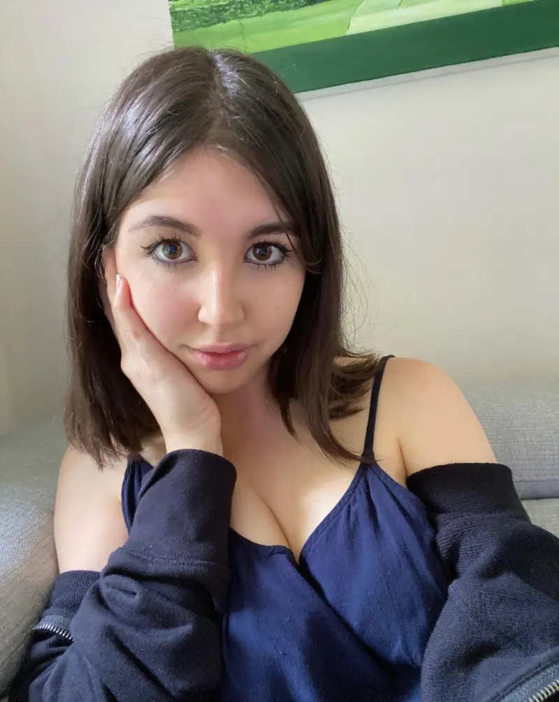 camilammm467 (21) female from US - sexting partner