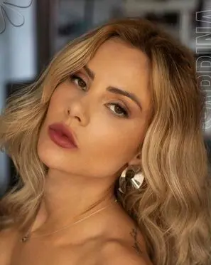 camixiv655 (21) female from US - sexting partner