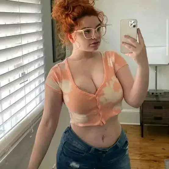 cigatej368 (18) female from NG - sexting partner