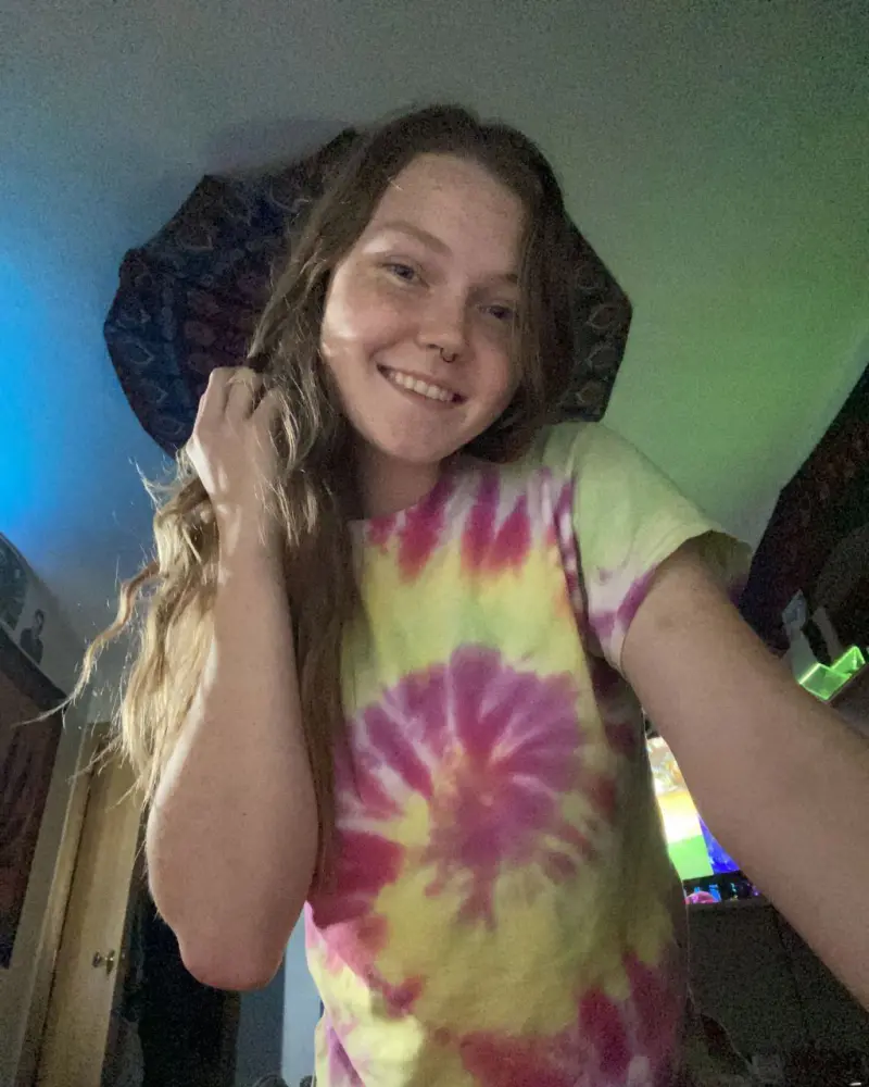 cikane3533 (18) female from US - sexting partner