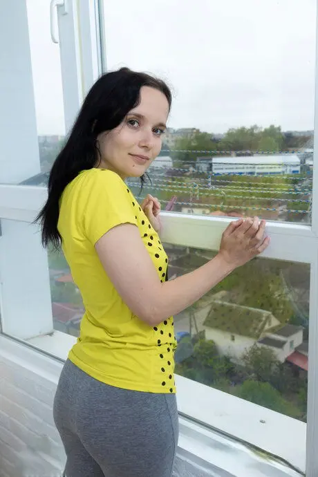 cixel35574 (18) female from IT - sexting partner