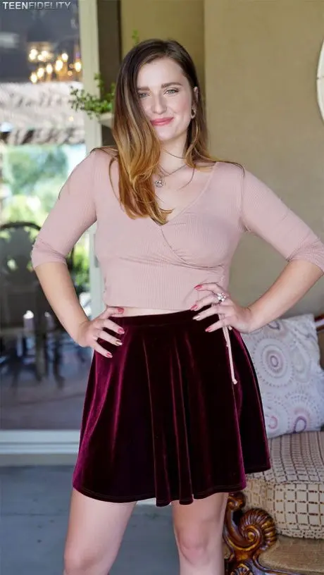 cofomib280 (18) female from DE - sexting partner