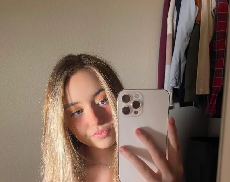 copijar240 (22) female from DE - sexting partner