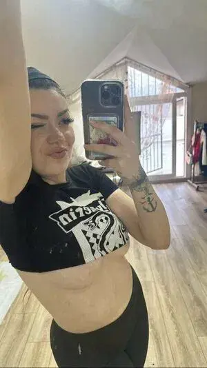 coyav82204 (18) female from BE - sexting partner