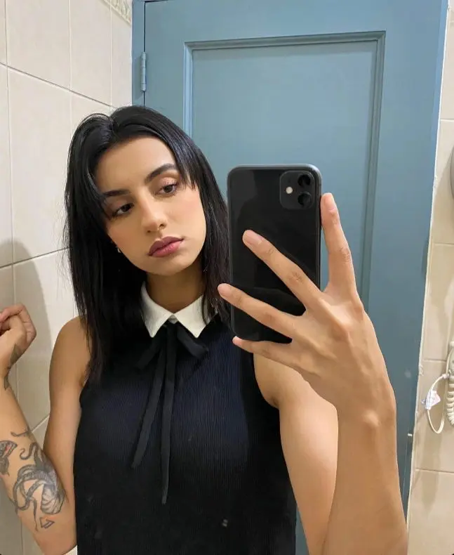 cupozylo (18) female from FR - sexting partner