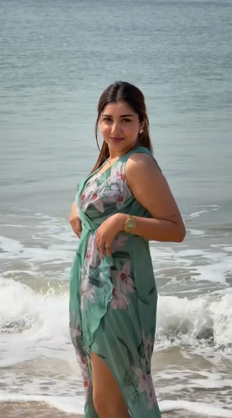 dacofitki (18) female from CA - sexting partner