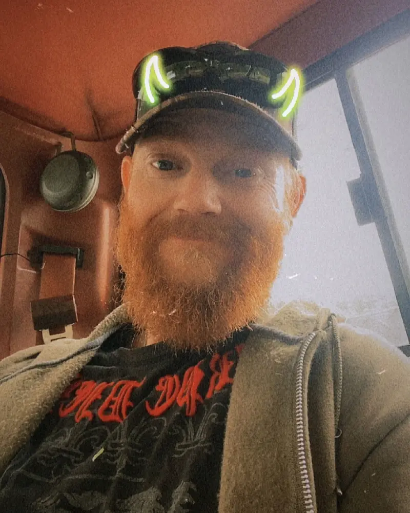 danomano8413 (18) male from US - sexting partner