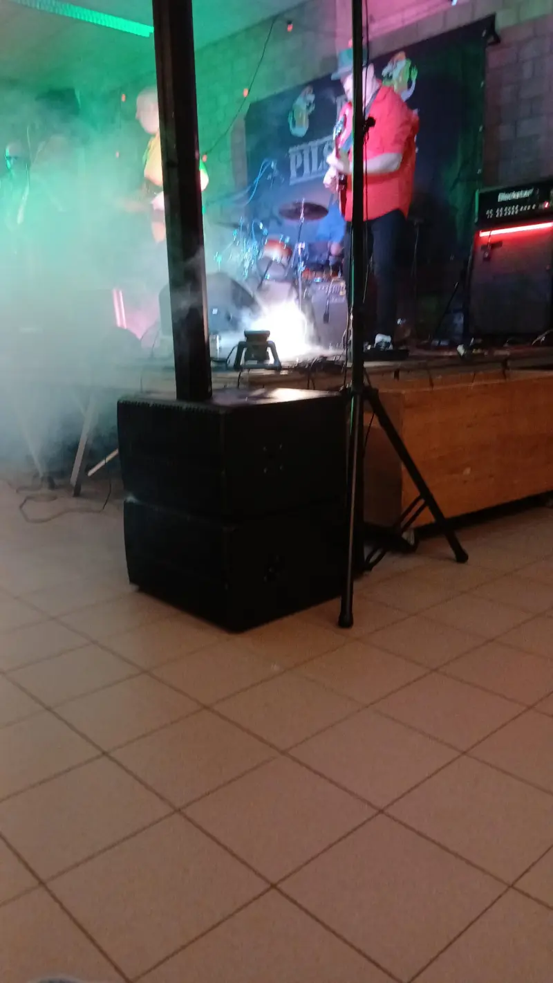 dasmondass (18) male from BE - sexting partner