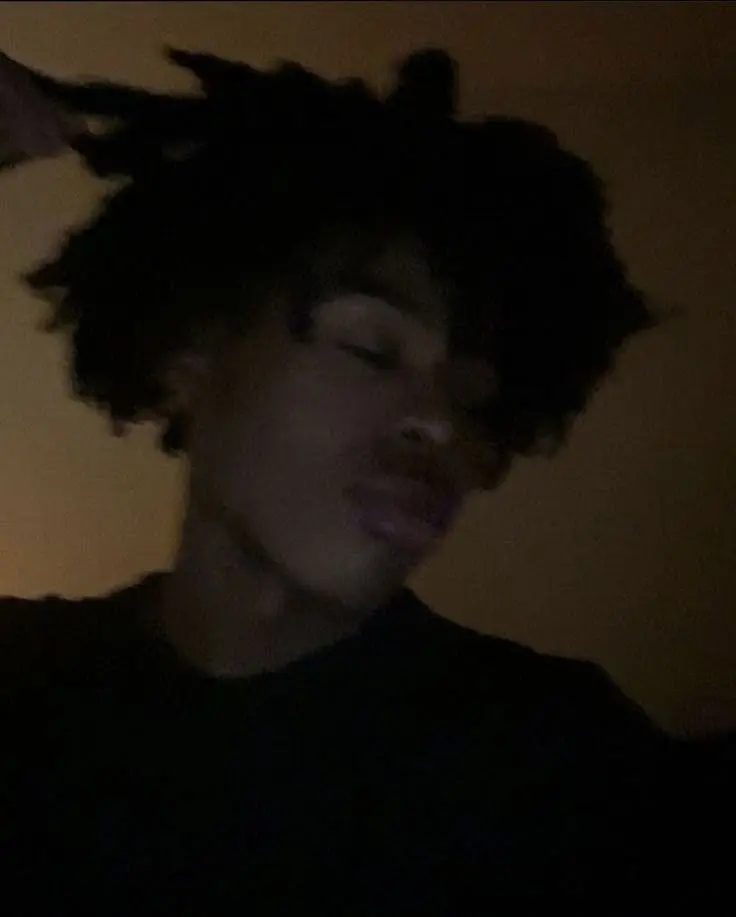 davidhrny (18) male from US - sexting partner