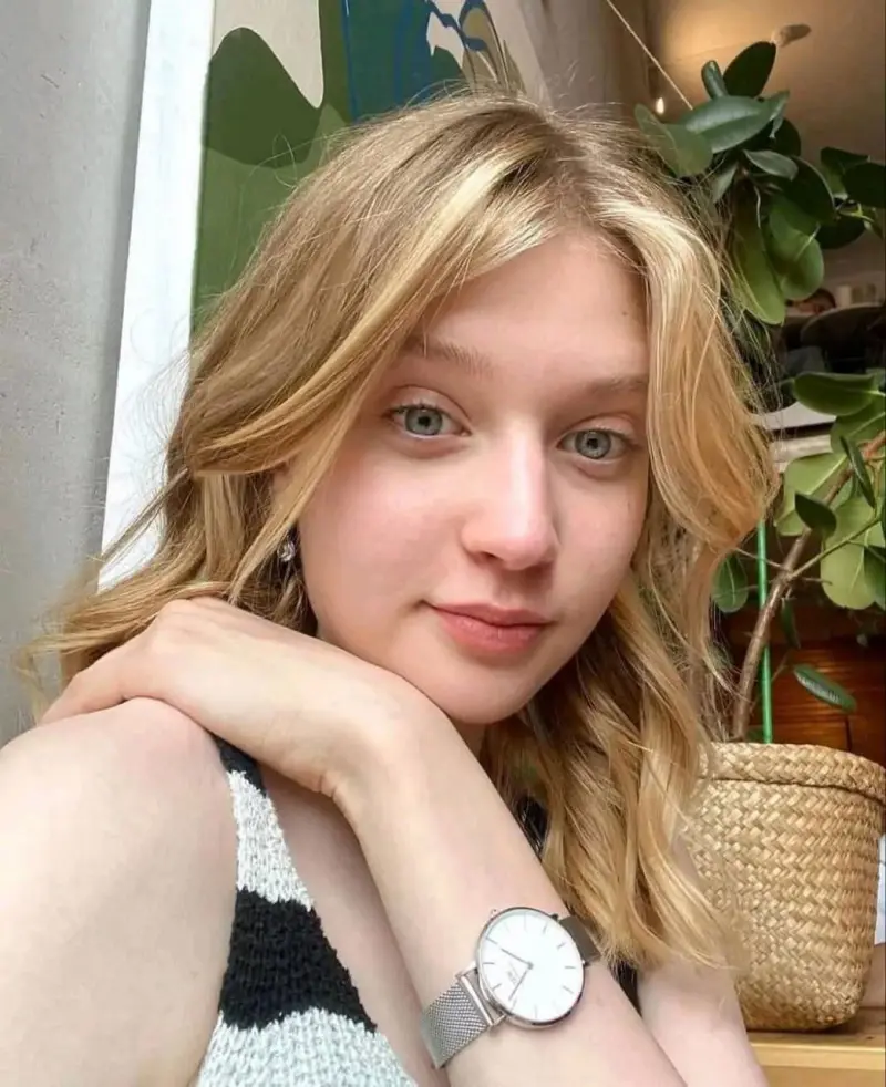 daxelihj (18) female from US - sexting partner