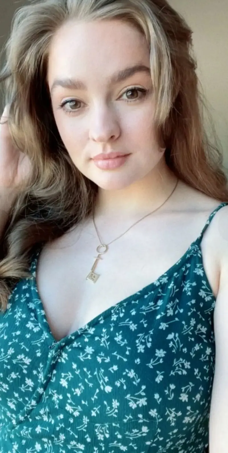 degebrt (23) female from US - sexting partner