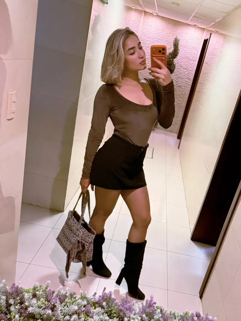 dehisab332 (18) female from GB - sexting partner