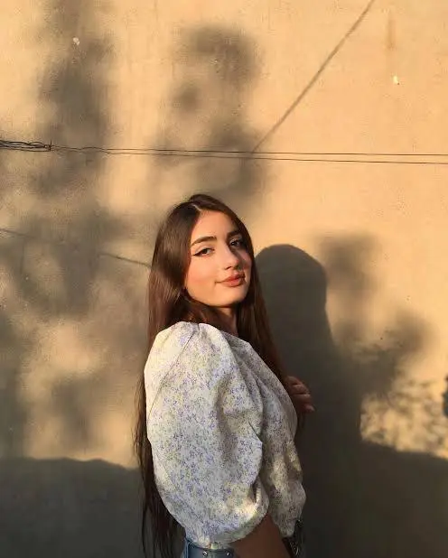 dekimafde (18) female from US - sexting partner