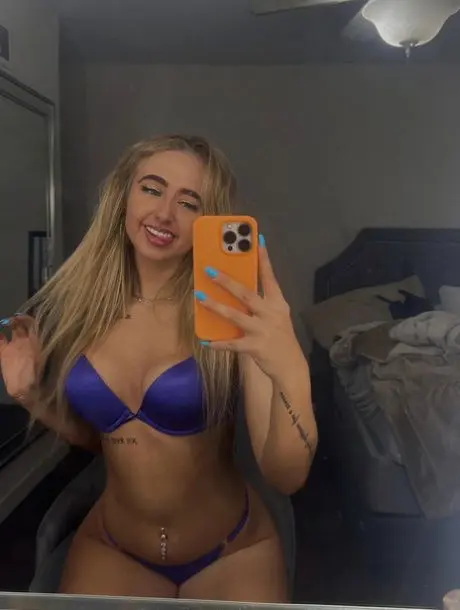 delara7977 (25) female from CA - sexting partner