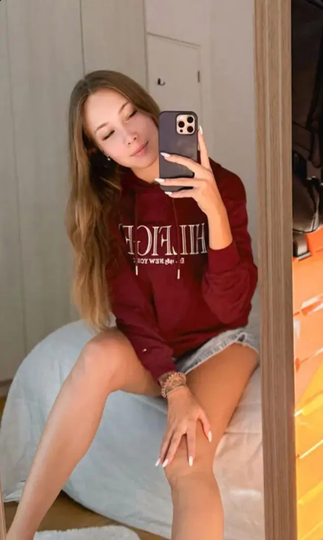 depisuhj (18) female from ES - sexting partner