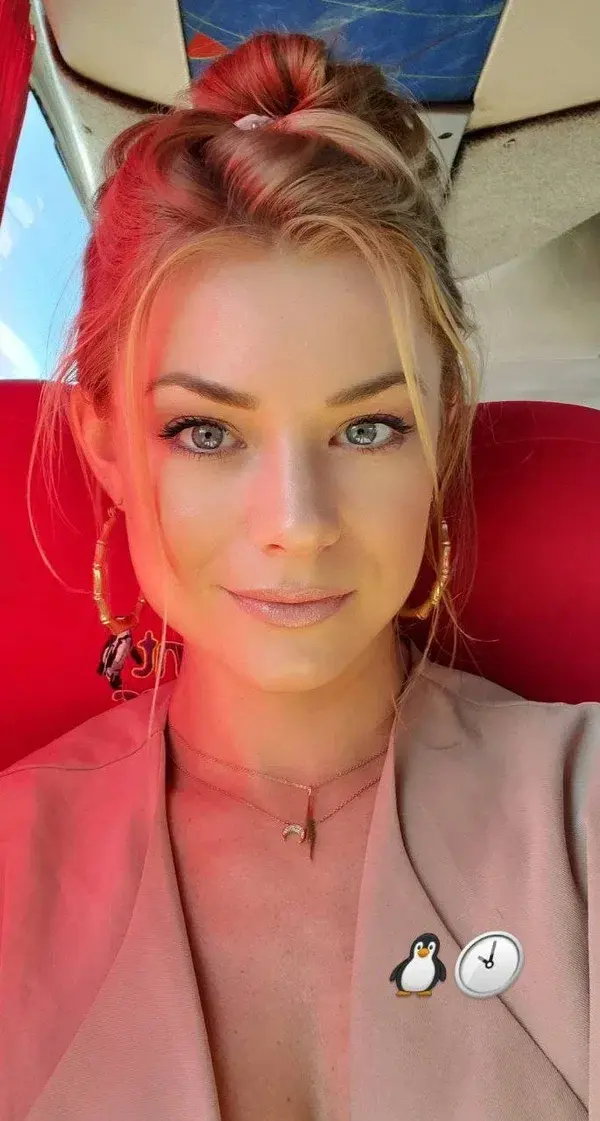 divosot494 (18) female from US - sexting partner