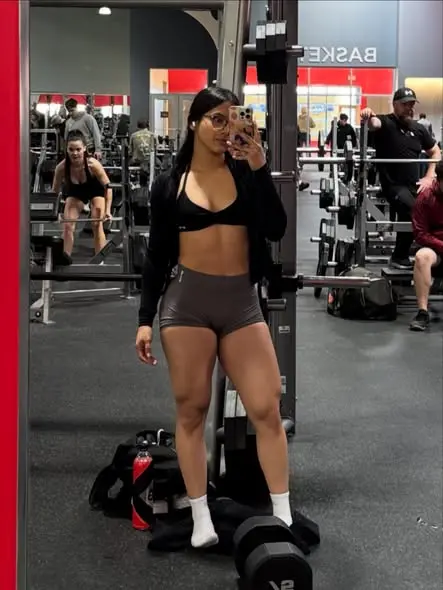 doker10913 (18) female from UY - sexting partner