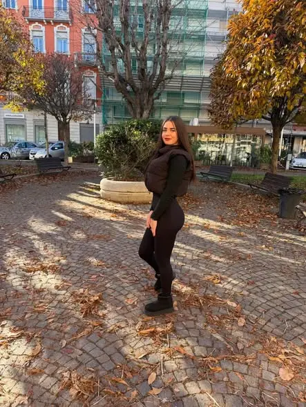 dovepiy633 (18) female from DK - sexting partner