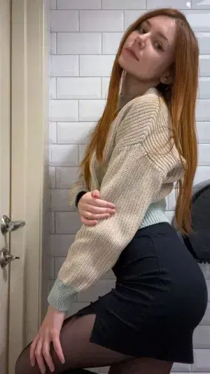 doyeco6378 (18) female from US - sexting partner